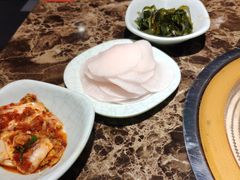 腌萝卜片-猪啊牛呀羊啊铜盘烤肉(正大广场店)