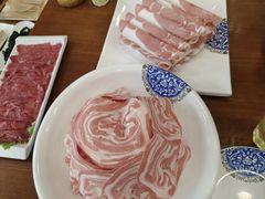 -楼外楼大刀肉传统火锅居(博学路店)