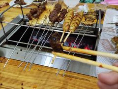 -胡记烧烤(黄山新村总店)