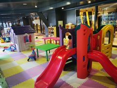 -上海滴水湖皇冠假日酒店