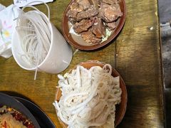 -黄潇洒老火锅(九眼桥宏济巷店)