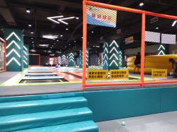 -反弹蹦床公园(柳南万达店)
