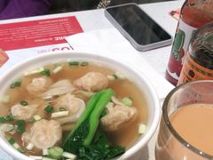 -香港新发烧腊茶餐厅(水围店)