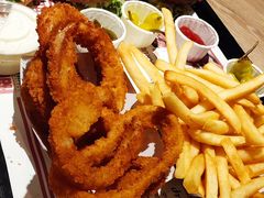 -The Habit Burger Grill 哈比特汉堡(复兴soho店)