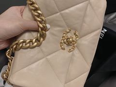-Chanel(德基广场店)