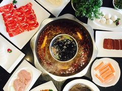 -小天鹅火锅·一线江景洪鼎旗舰店(洪崖洞店)