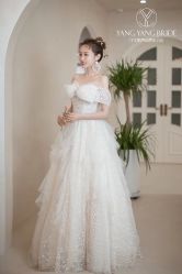 -洋洋婚纱品牌集合店