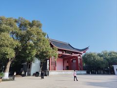 -绳金塔