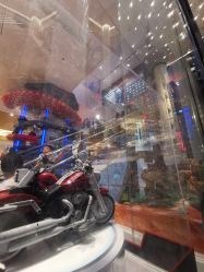 -乐高品牌旗舰店(人民广场店)
