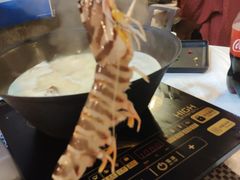 -鲜入围煮花胶鸡海鲜火锅