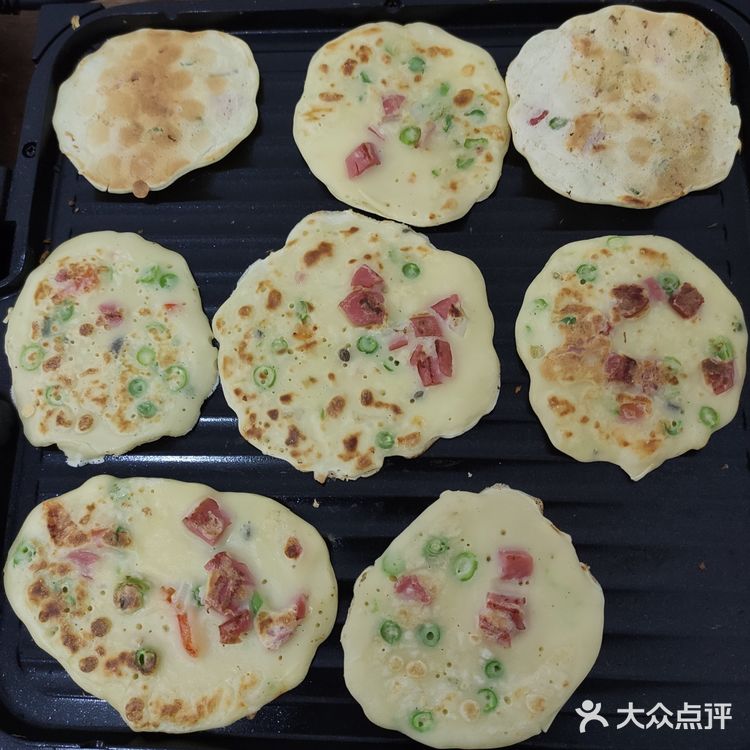 自己动手丰衣足食。 豇豆饼，加了鲜牛奶，豇豆粒