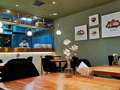 -POKEE VIA&Brunch·维娅(重庆来福士店)