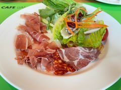 -两咖啡自助餐厅(静安香格里拉酒店)