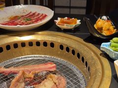 -山川小町·极番烧肉(新地假日广场店)