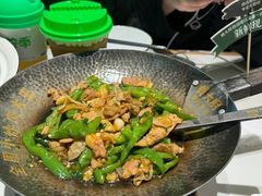 -费大厨辣椒炒肉(黄兴中心广场店)