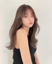 -变画·发型STUDIO