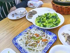 -品鲜村农家菜·阳澄湖大闸蟹(总店)