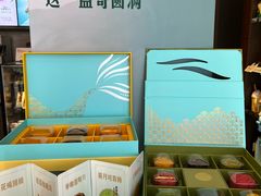 -星巴克(杭州西湖银泰1F店)