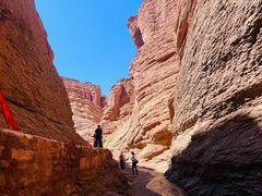 -天山神秘大峡谷