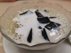 椰香西米凉粉-佰搭果·广式茶餐厅(西华路店)