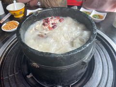 -鲁朗纳麦石锅鸡庄园