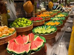 -钱小奴海鲜自助黑金店(杭州滨江龙湖店)