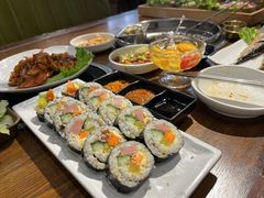 -谷田稻香·砂锅菜(川沙百联店)