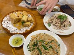 素炒咸面线-正宗普宁豆干坊·洪记砂锅粥(红领巾路店)