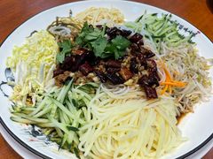 -老码头黑皮肘子锅包肉熏酱水饺(文政街店)