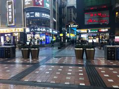 -八一路好吃街(雨田商务大厦店)