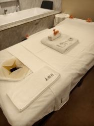-禾颜社·精致美容