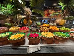 -钱小奴海鲜自助黑金店(杭州滨江龙湖店)