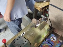 -裁缝店修改衣裤