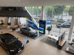 -深圳锦龙奥迪4S店(前海店)