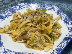 -蜗牛小馆醉乡民谣云南菜(惠新西里店)