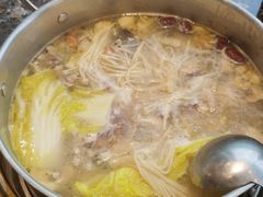 -一席地·本地鸡窝·杭帮鸡火锅(萧山银隆百货店)
