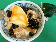 焦糖乌龙奶茶冰-堂屋糖水店(愚园店)