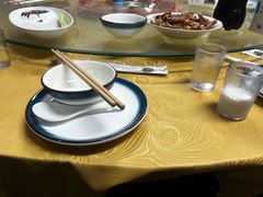 -崴海渔村(虹梅路店)