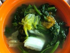 -黄金海景西餐厅·三文鱼·牛扒云顶旋转自助餐