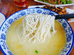 -雪琴面馆富安特色鱼汤面(城中花园店)