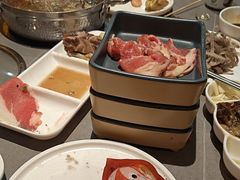 -黑金·寻焰自助百汇·烤肉·火锅(中街店)