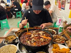-鸿顺老铁锅美蛙鱼府(解放碑店)