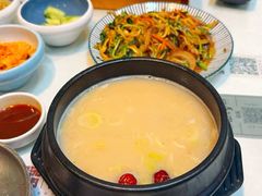 -益百岁牛尾汤(香山路店)