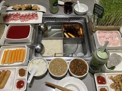 -海底捞火锅(宝龙广场夜宵主题店)