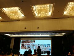 -无锡鼎尚皇冠酒店