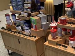 零售区-星巴克(无锡高铁站店)