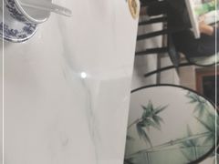 -七的湖·晚芳亭·阳澄湖农家菜·大闸蟹(莲花岛店)