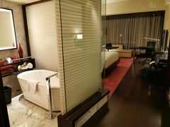 -上海龙之梦万丽酒店