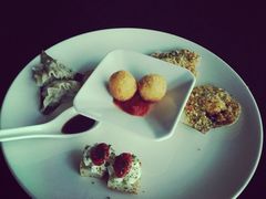 -澳门旅游塔360°旋转餐厅(南湾湖广场店)