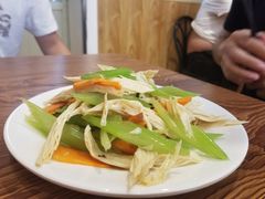 -清真吴记门钉肉饼·喜多利